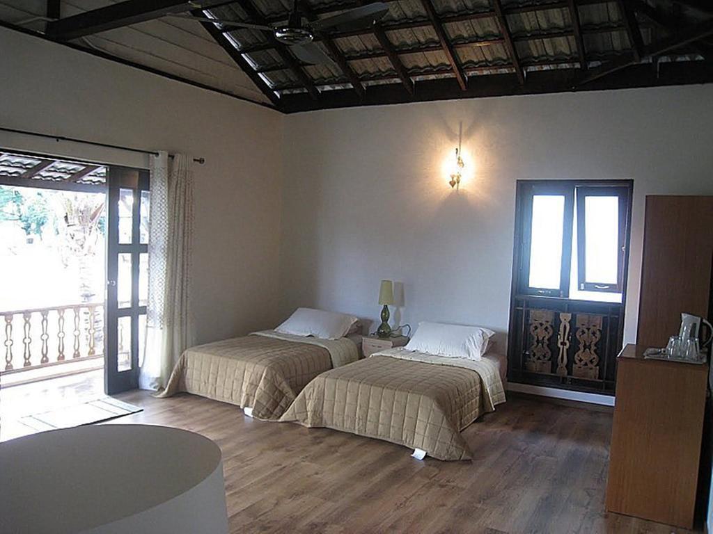 Bohok Guesthouse パンタイ・サナング エクステリア 写真